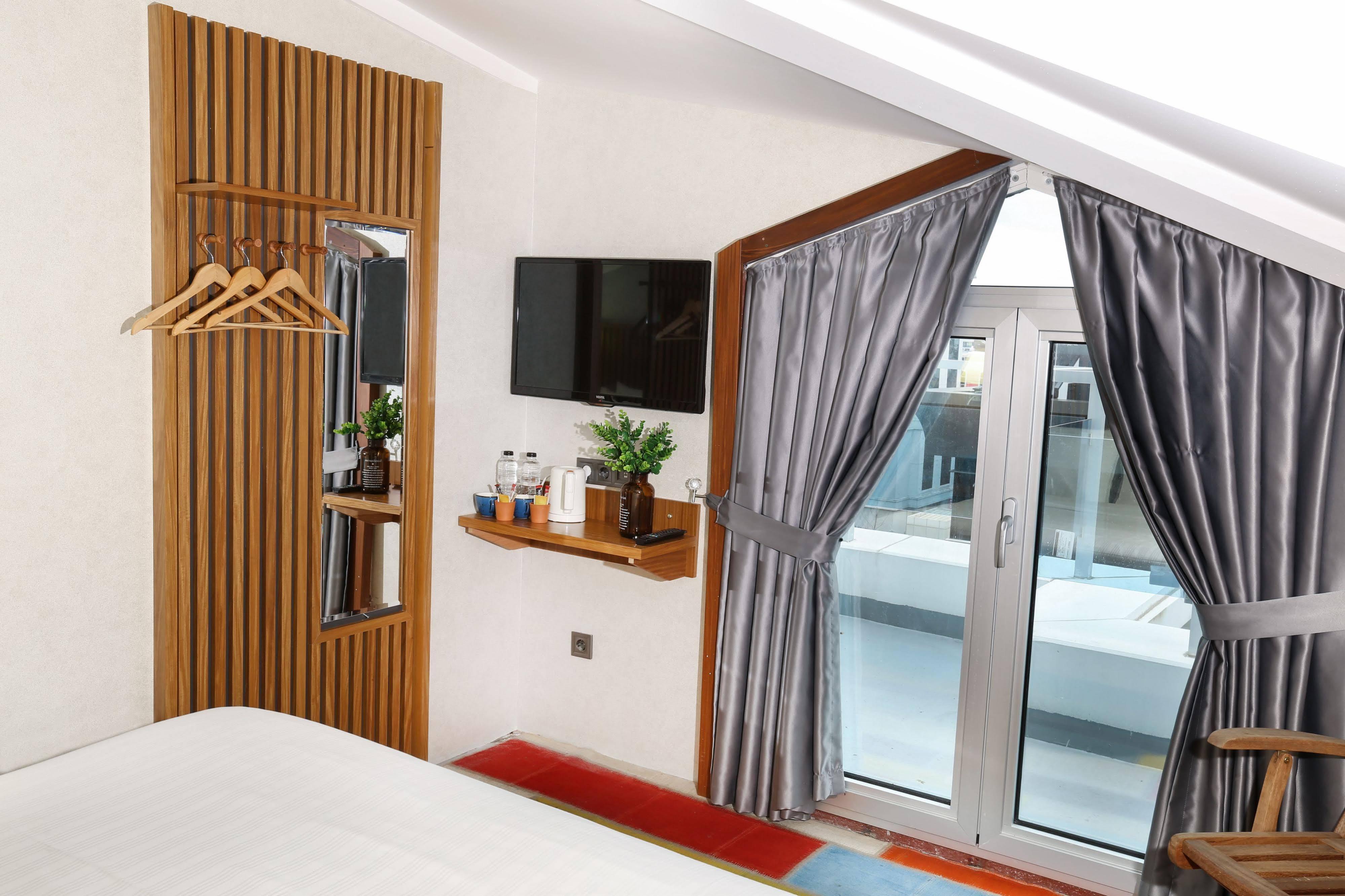 Discovery Hotel Istanbul Exterior foto